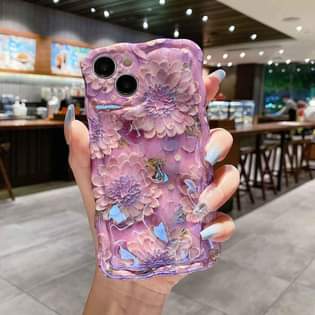 A picture of Luxurious flower phone case