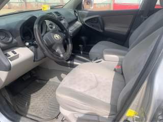 A picture of Clean 2011 Rav4
