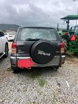 A picture of Clean and Sharp 2002 RAV4 First body Untampered Engine Smooth