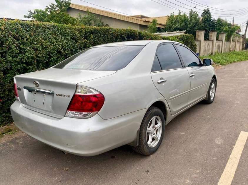A picture of 2005 Toyota Camry