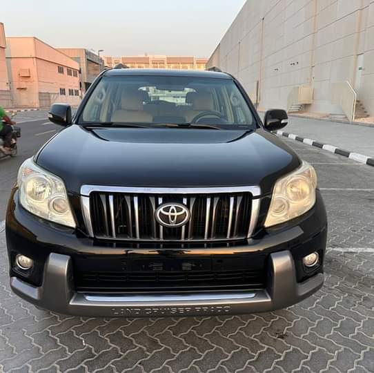 A picture of Toyota prado 2011 gcc txl watsapp 0551513562