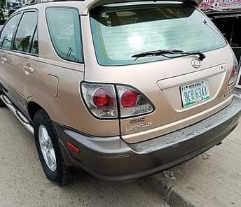 A picture of Lexus RX300 Very clean car Everything is perfect 3 9m