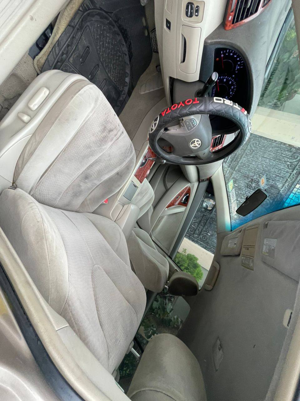 A picture of Toyota camry 2011