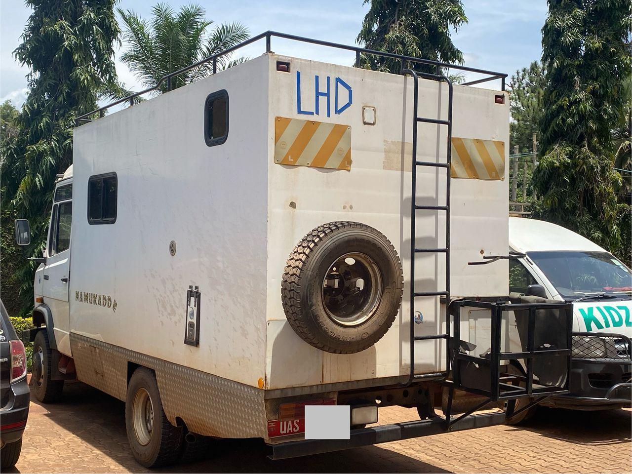 A picture of MERCEDES BENZI 814D
