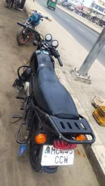 A picture of Boxer 125