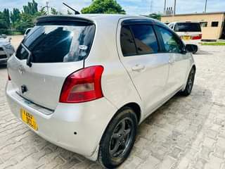 A picture of TOYOTA VITZ