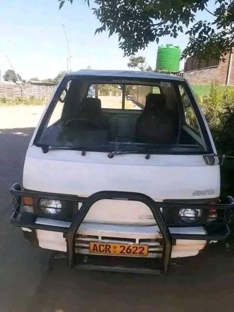 nissan vanette