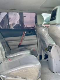 A picture of  8 MONTHS DRIVEN TOYOTA HIGHLANDER 2008 LIMITED