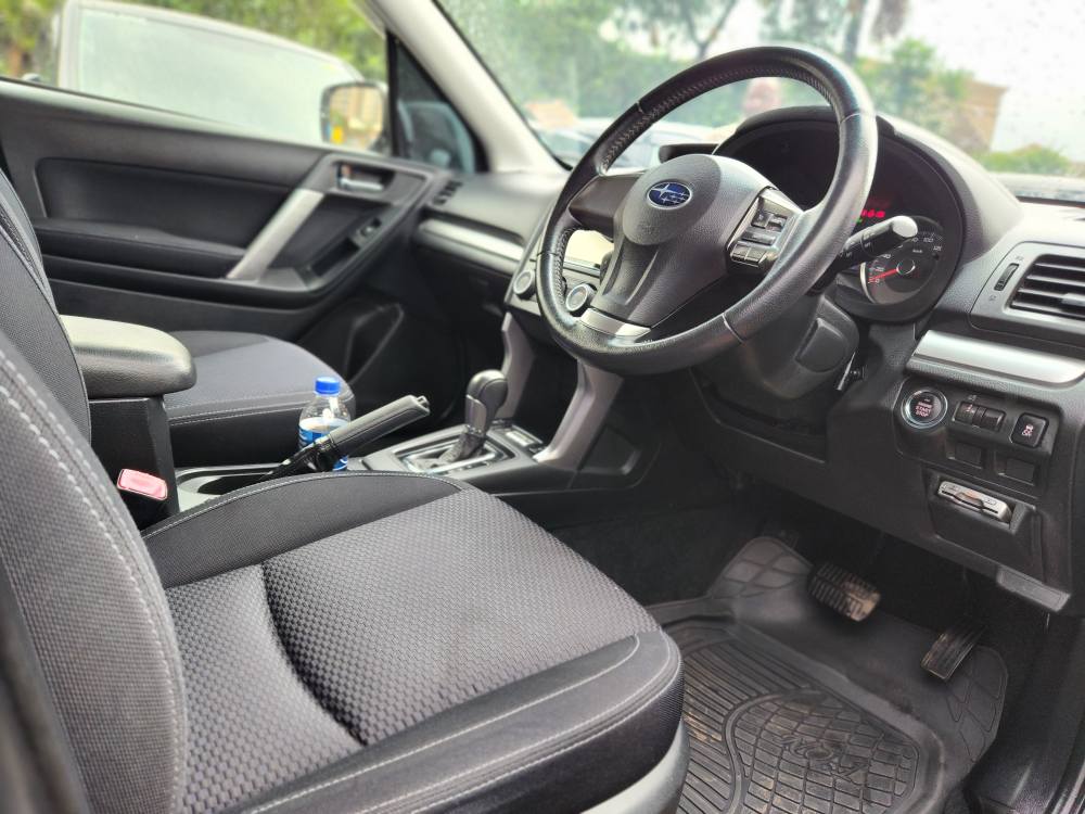 A picture of SUBARU FORESTER 2013 MODEL SILVER