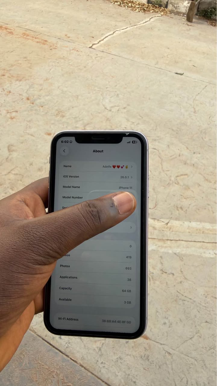 A picture of Iphone 11