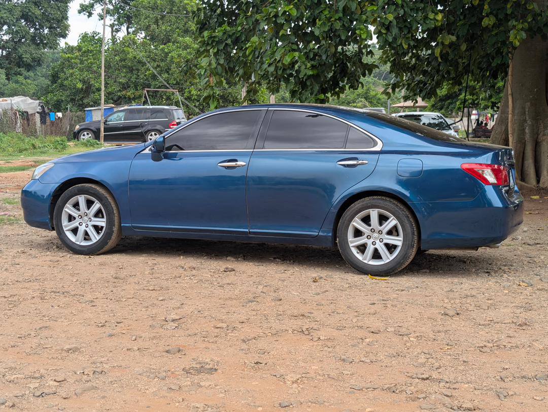 A picture of Lexus es350 2009