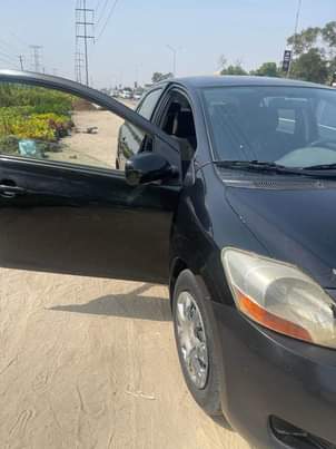 A picture of Toyota Yaris 08077814086