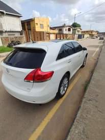 A picture of Toks standard Toyota Venza