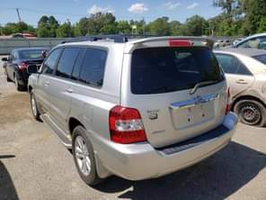 A picture of Tokunbo vehicle Toyota highlander 2005 Price 1 5Million Lagos State
