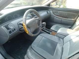 A picture of Clean used 03 Toyota Avalon