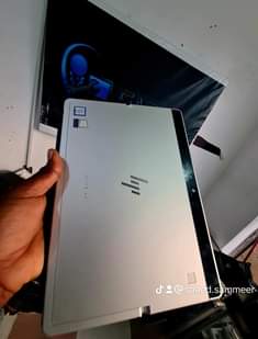 A picture of Hp elite x2