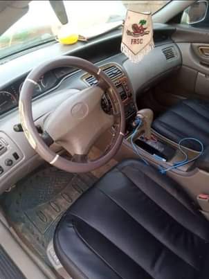 A picture of 2004 Toyota Avalon dashboard 150000