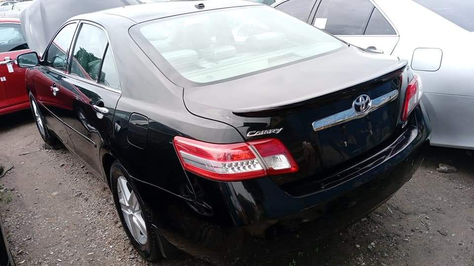 A picture of Toyota Camry XLE 2011 model 4plugs tomp start