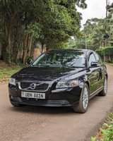 A picture of Volovo S40