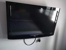 A picture of OFA YA TV RAMADHAN LCD TV ORIGINAL FROM GERMANY NCH