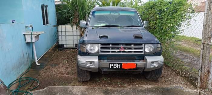used mitsubishi pajero