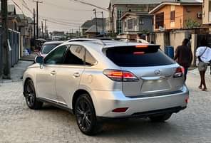 A picture of KINZZYAUTO S 08109018982 18 300 000 Refer and earn oks