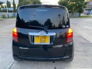 A picture of Toyota Ractis