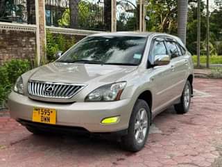 A picture of TOYOTA HARRIER D.W.N 0789170295