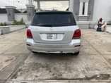 A picture of GLK350 2010 upgrade to 2014 model used with duty in