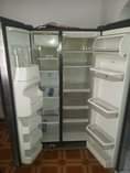 A picture of Frige zuli sana upande linagandisha fasta na upande linapoza piga