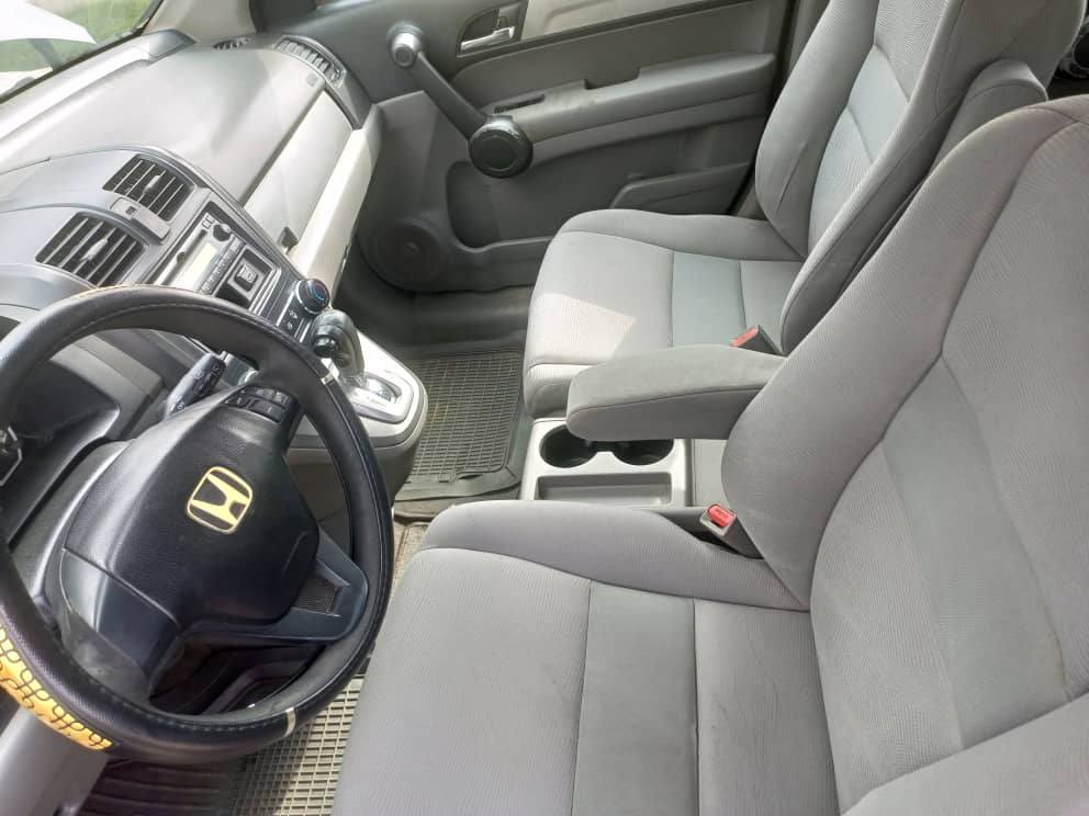 A picture of Honda CR V
