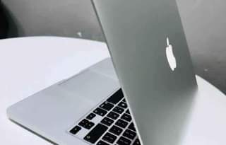 A picture of MacBook pro 2015 Retina nauza 6 50000 Ram 16 ssd