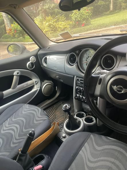 A picture of Mini cooper manual 9m