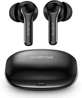 A picture of Oraimo earpods