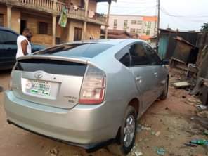 A picture of Toyota Prius 2005 First body everything works perfectly ok Going