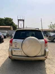 A picture of GOLD A Neatly Used Toyota Rav 4 2008 Model With