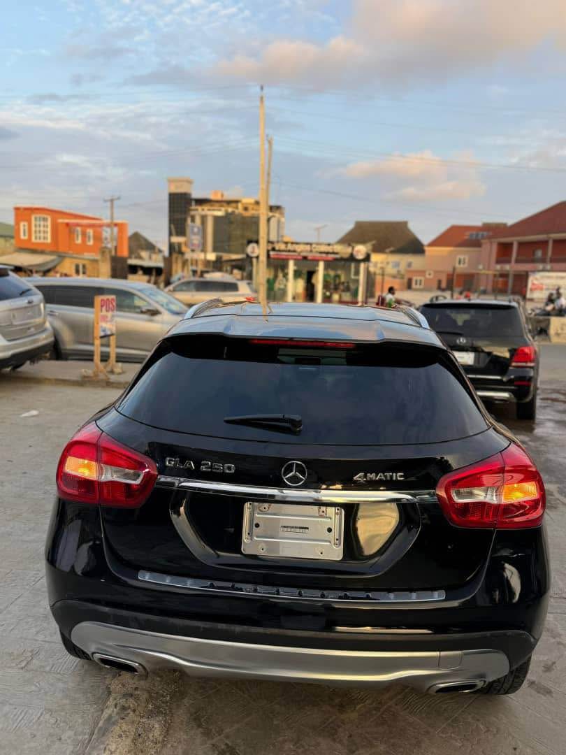 A picture of 2015 Mercedes Benz GLA 250
