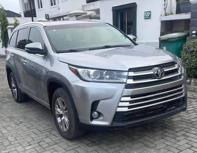 A picture of Just Landed Foreign Used 2016 Toyota Highlander XLE Fullest Option