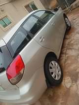 A picture of Toyota matrix