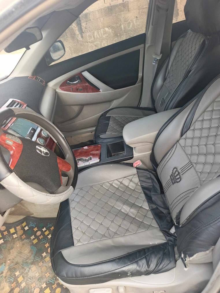A picture of Toyota Camry sport 2008 model upgrade to 2010 model paint