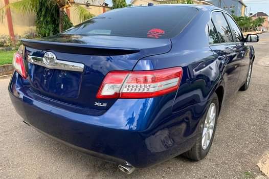 A picture of Toyota Camry 2011
