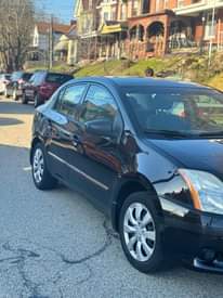 A picture of 2011 Nissan Sentra S Sedan 4D