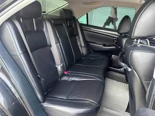 A picture of 0710993363 PIGA WhatsApp PRICE BEI 17M TOYOTA CROWN ATHLETE YEAR