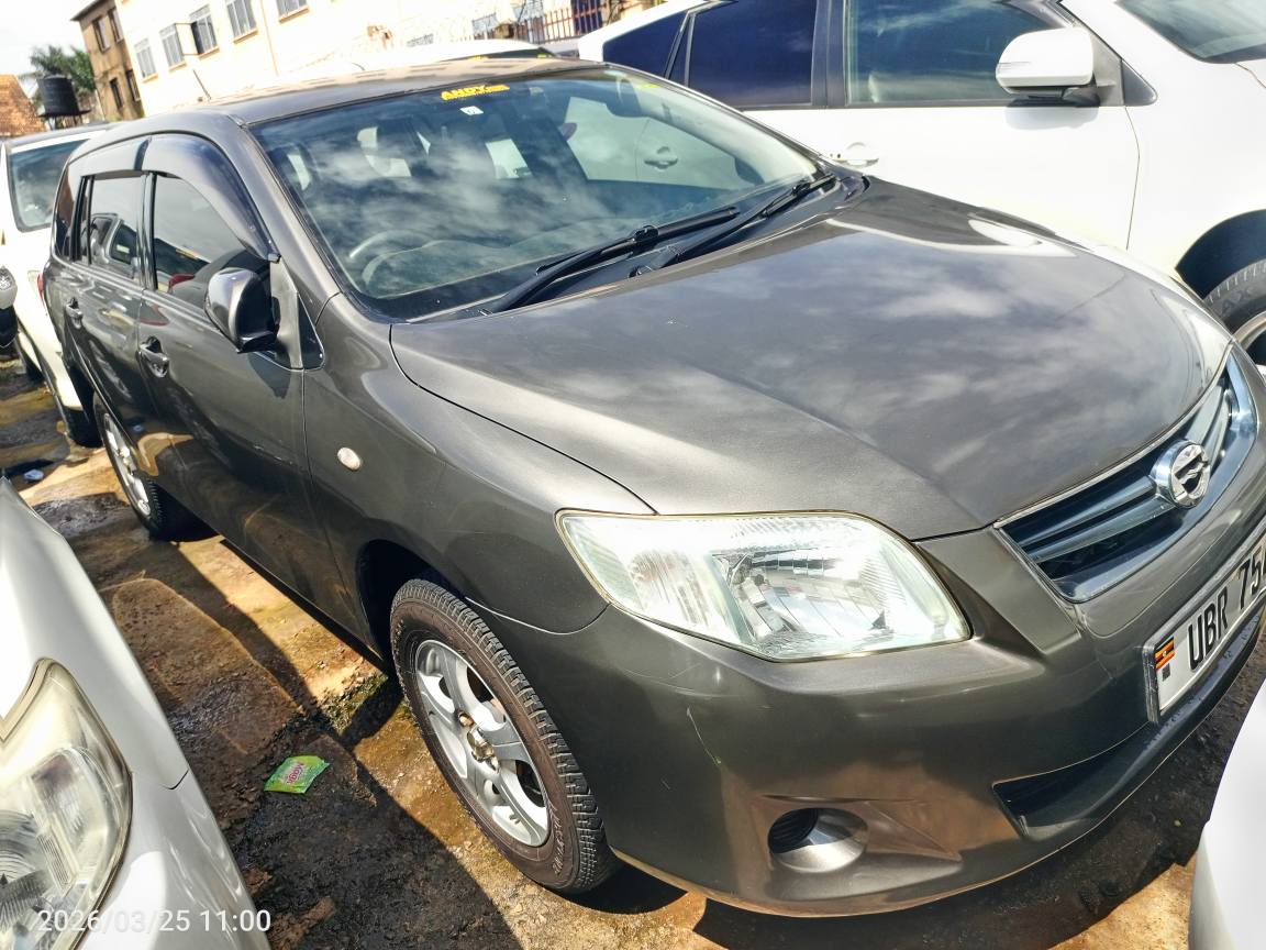 A picture of Toyota Fielder