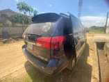 A picture of TOYOTA SIENNA 2005 XLE