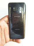 A picture of SAMSUNG S8