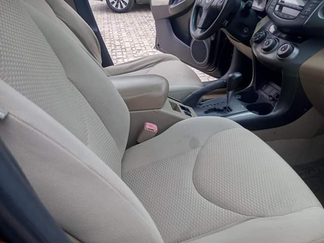 A picture of NEATLY USED 2012 TOYOTA RAV4