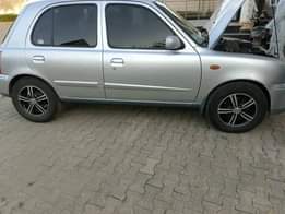 A picture of URGENT BUYERS ONLY CALL 09063948959 CLEAN mini Nissan PRICE 550k