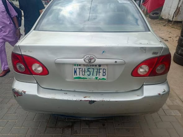 A picture of TOYOTA COROLLA ENGINE AND GEAR PERCENT OK AC CHILLING CALL
