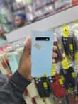 A picture of Samsung s10 plus